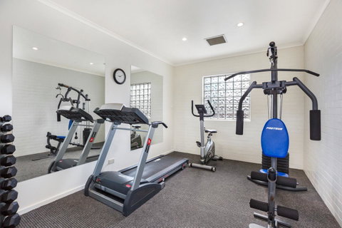 All Seasons Resort Hotel Bendigo - Rental Cars 14