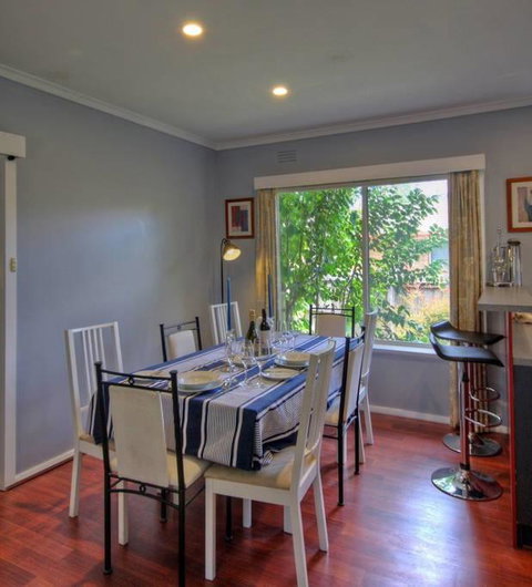 Jacaranda House - Rental Cars 3