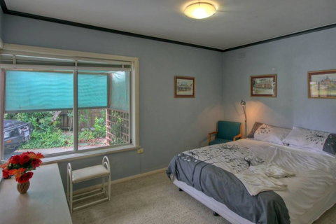 Jacaranda House - Rental Cars 6