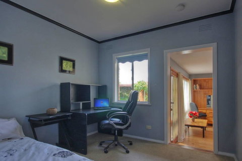 Jacaranda House - Rental Cars 7