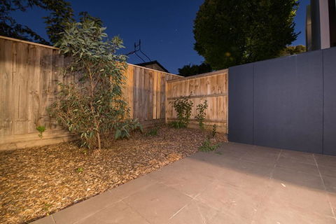 Doncaster Private Collection 2 Bed Townhouse@Pearl - Rental Cars 11