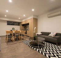 Doncaster Private Collection 2 Bed TownhousePearl - Rental Cars