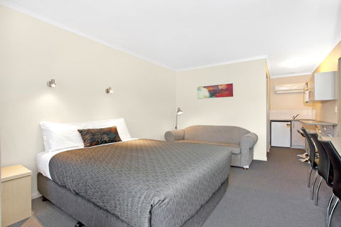 Comfort Inn Warrnambool International - Rental Cars 29
