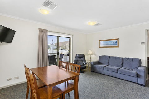Comfort Inn Warrnambool International - Rental Cars 34