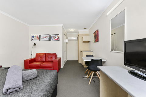 Comfort Inn Warrnambool International - Rental Cars 8