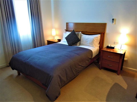 Plough Hotel - Rental Cars 6