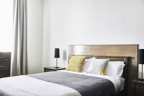 Plough Hotel - Rental Cars 0