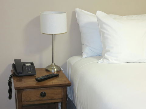 Quality Inn & Suites The Menzies - Rental Cars 17