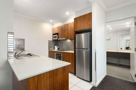 Quality Hotel Bayside Geelong - Rental Cars 2