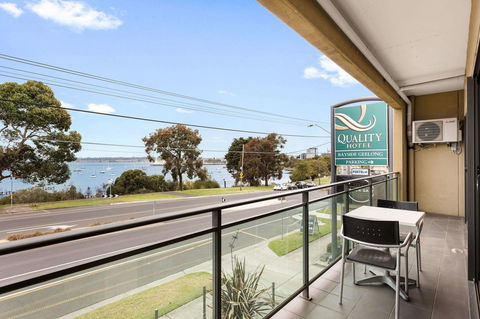 Quality Hotel Bayside Geelong - Rental Cars 7