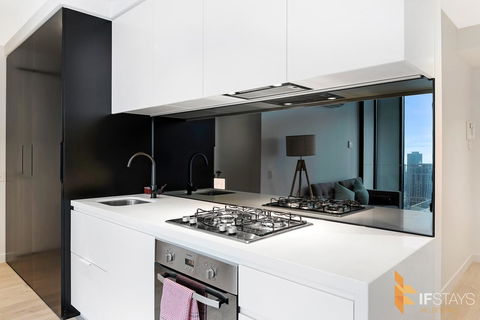 IFSuites (IFSTAYS) Light House Victoria One Apartment - Rental Cars 1