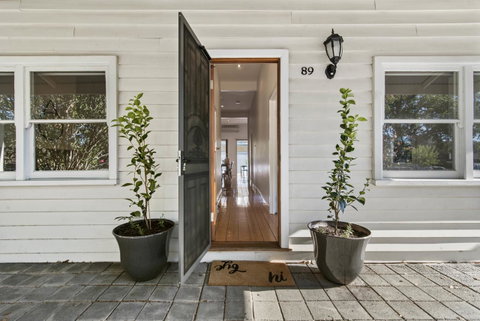 Central Bendigo Cottage, Walk To Everywhere!! - Rental Cars 4