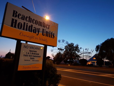 Beachcomber Holiday Units - Rental Cars 7
