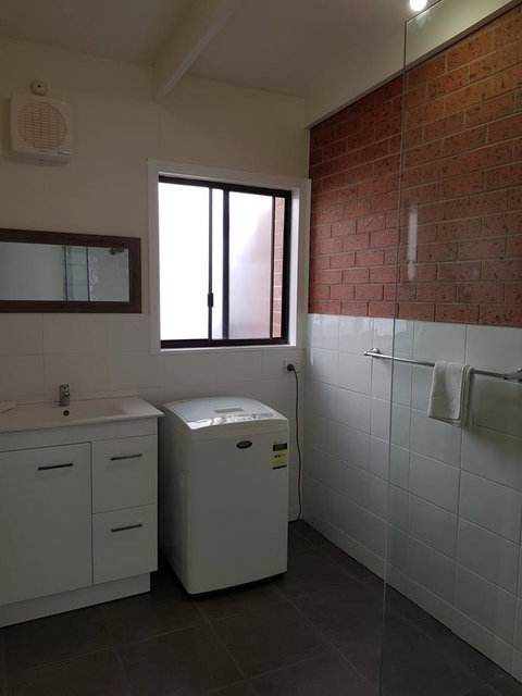 Beachcomber Holiday Units - Rental Cars 16