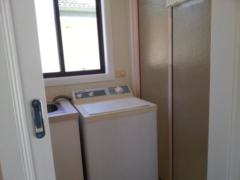 Beachcomber Holiday Units - Rental Cars 19