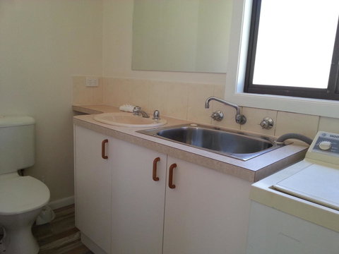 Beachcomber Holiday Units - Rental Cars 20