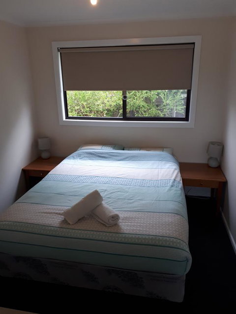 Beachcomber Holiday Units - Rental Cars 2