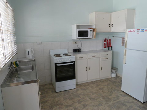 Beachcomber Holiday Units - Rental Cars 33