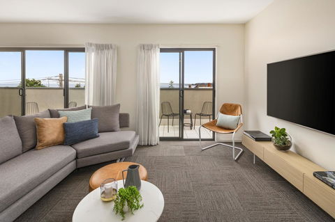 Quest Geelong - Rental Cars 8