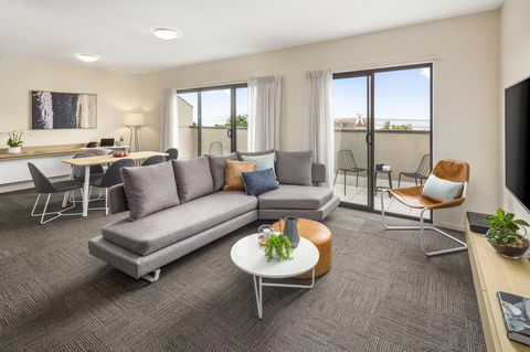 Quest Geelong - Rental Cars 0