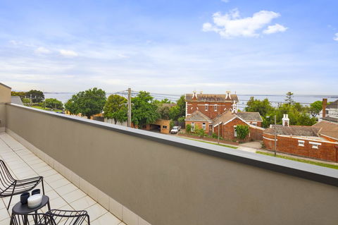 Quest Geelong - Rental Cars 26