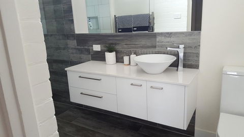 Boutique Heritage Studios On Ryrie Geelong CBD Opposite Hospital - Rental Cars 23