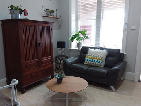 Boutique Heritage Studios On Ryrie Geelong CBD Opposite Hospital - Rental Cars 21