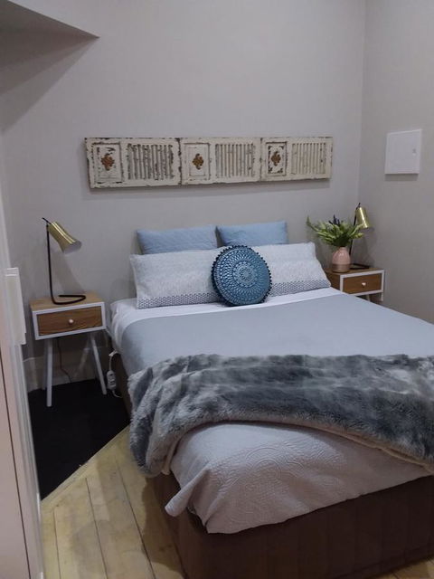 Boutique Heritage Studios On Ryrie Geelong CBD Opposite Hospital - Rental Cars 19