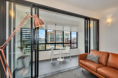 Vue Apartments Geelong - Rental Cars 16