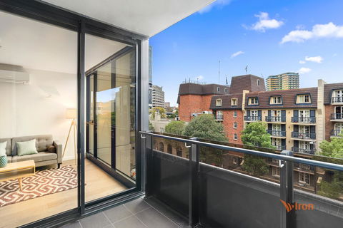 IFSuites (IFSTAYS) North Apartment - Rental Cars 37