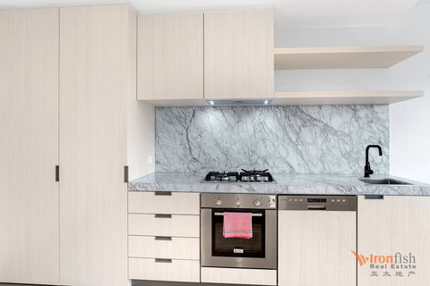 IFSuites (IFSTAYS) North Apartment - Rental Cars 19