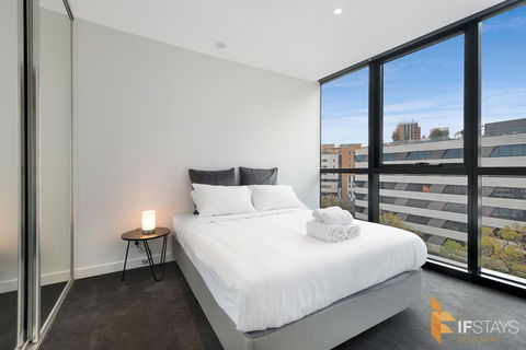 IFSuites (IFSTAYS) North Apartment - Rental Cars 7