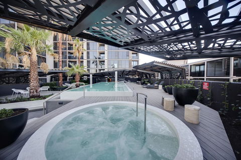 IFSuites (IFSTAYS) North Apartment - Rental Cars 30