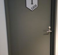 Ivanhoe Apartments - Rental Cars