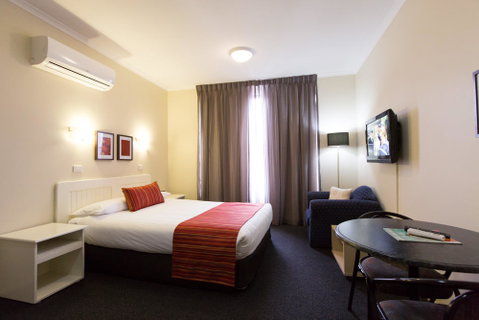 Barkly Motorlodge - Rental Cars 10