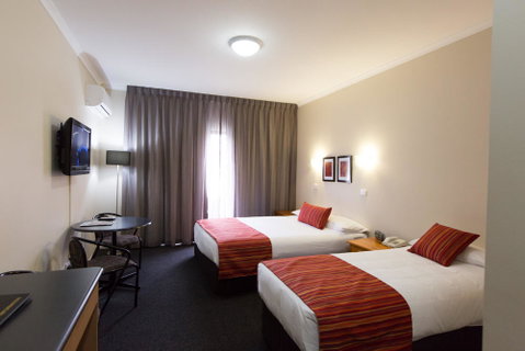 Barkly Motorlodge - Rental Cars 21