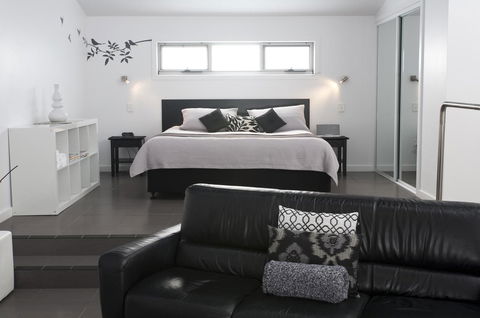 Anchors Port Campbell - Rental Cars 11