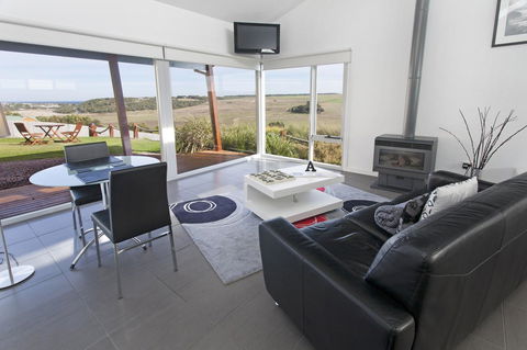 Anchors Port Campbell - Rental Cars 7