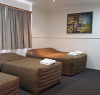 The Commercial Hotel Motel - Rental Cars