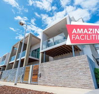 The Cove  New Port-Pool - Spa - Sauna - Gym  More - Rental Cars