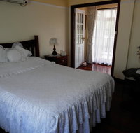 The Hideaway Luxury BB Retreat - Rental Cars
