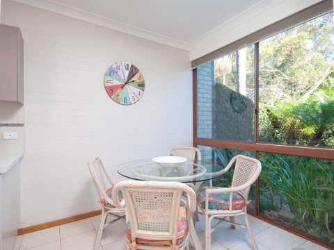 The Moorings, 5/4 Cromarty Road - Rental Cars 1