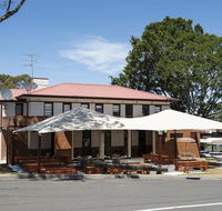 The Oaks Hotel - Rental Cars