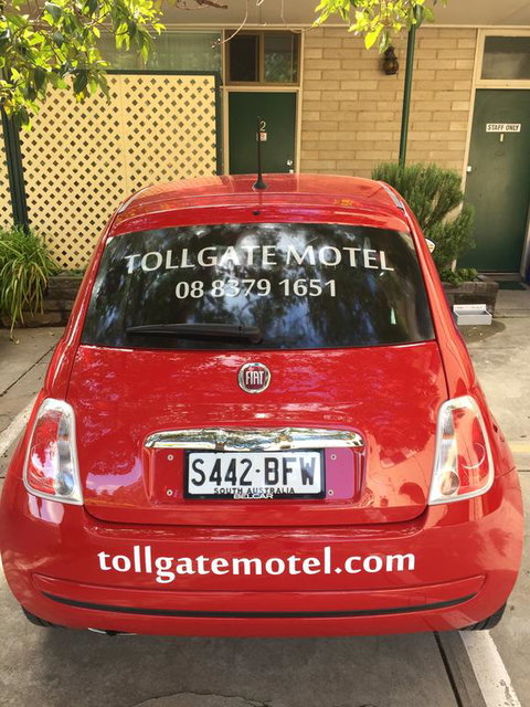 Tollgate Motel - Rental Cars 3