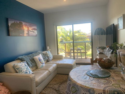 Torquoise Waters - Bed & Breakfast - Rental Cars 0