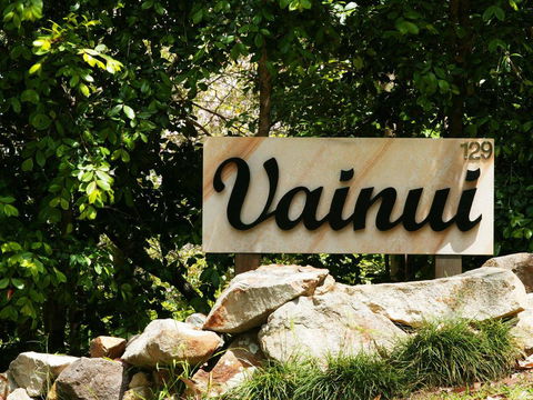 Vainui - Rental Cars 3
