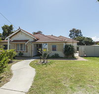 Victoria Park Lodge - Rental Cars
