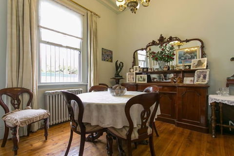 VIGNACOURT MANSION RICHMOND HILL - Rental Cars 1