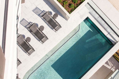 Vue Broadbeach - Rental Cars 0