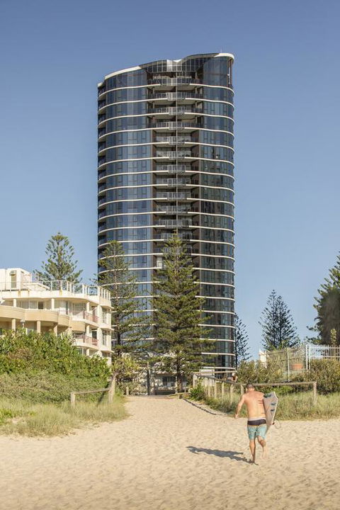 Vue Broadbeach - Rental Cars 3